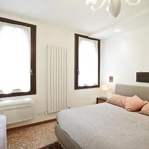https://ca-del-fotografo.hotelinveneto.com