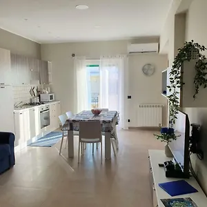 https://la-dolce-casa-di-milazzo.sicilyhotelsitaly.net